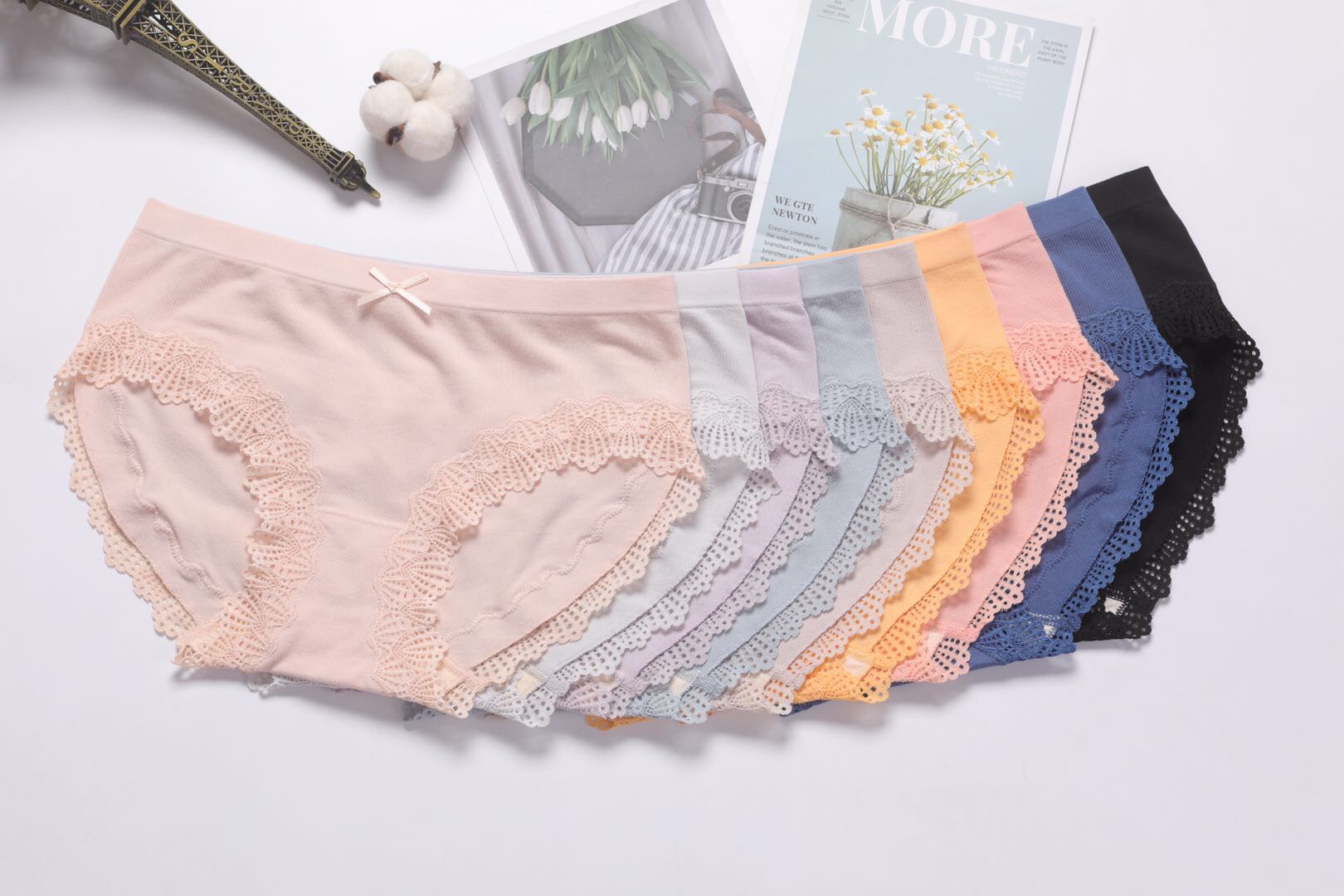 Zhao Qi Er authentic bare ammonia seamless women's underwear 1 thumbnail
