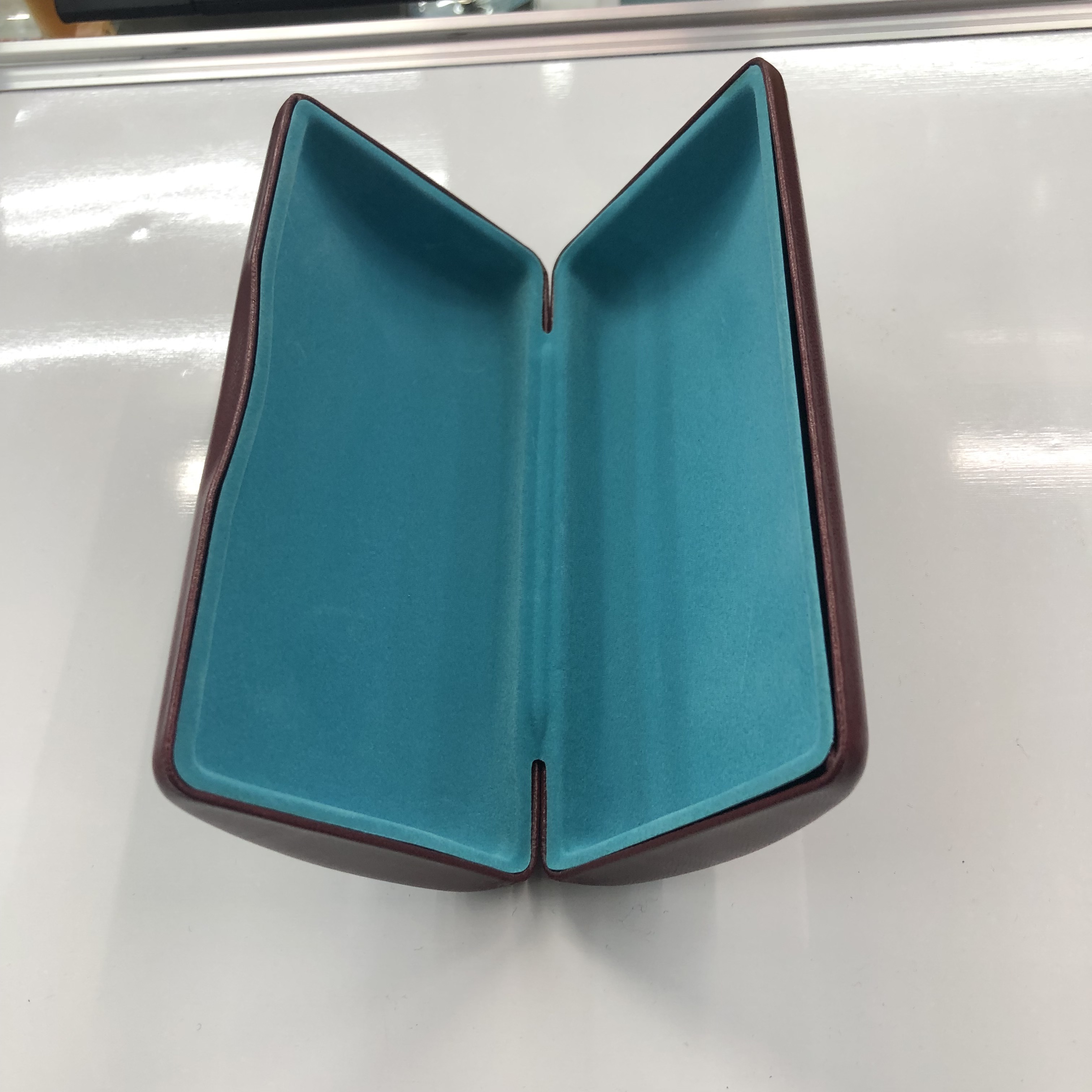 眼镜盒男女 便携式防压墨镜盒 简约学生创意个性太阳镜近视眼睛盒子细节图