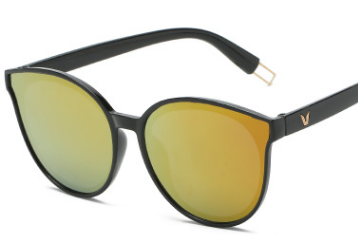 New sunglasses, trendy and unique street style sunglasses details Picture