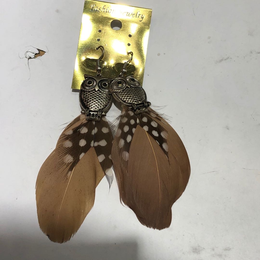 Factory direct sales of owl earrings and goose feather earrings
