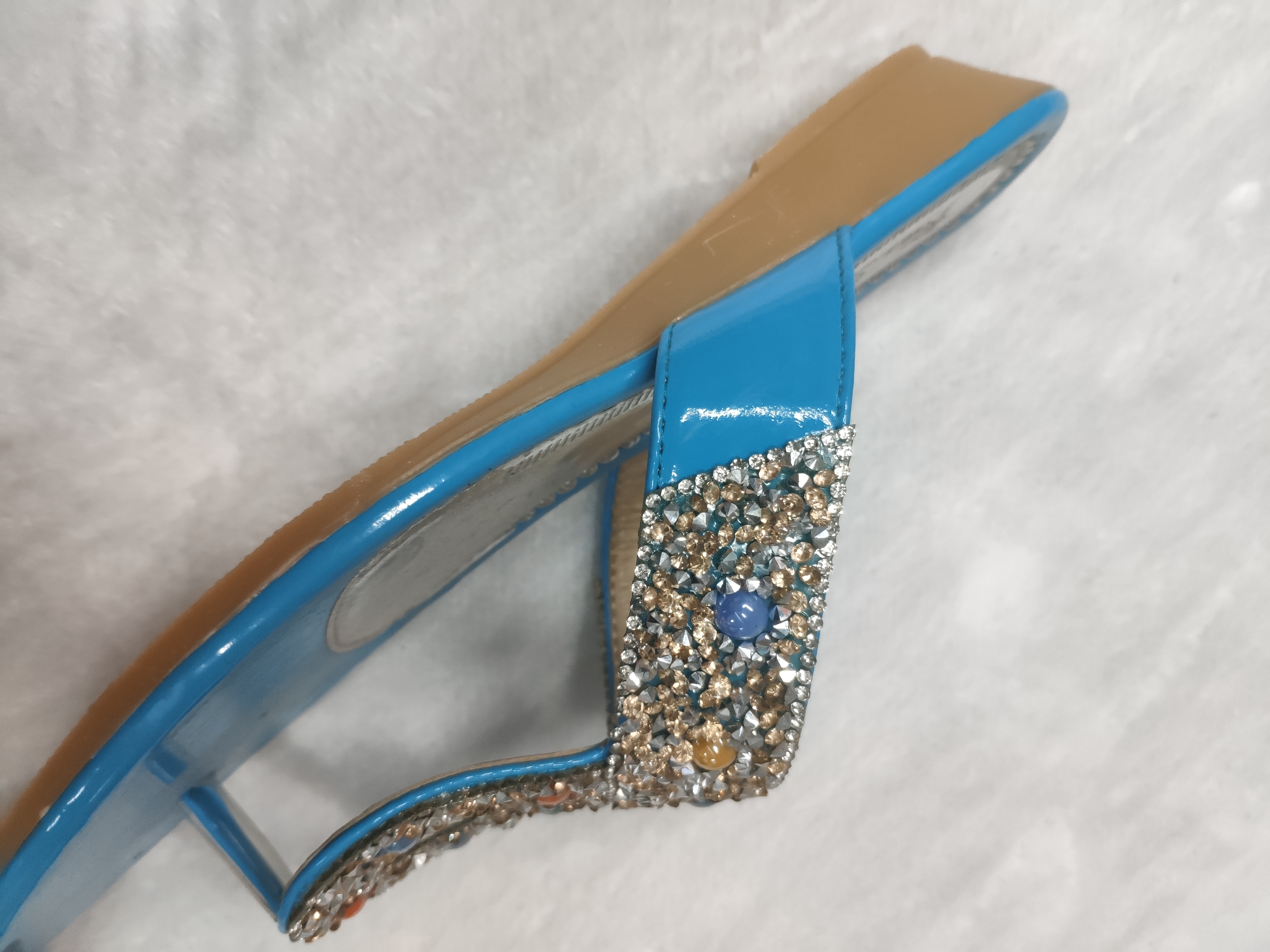 Foreign Trade Wholesale Summer Women's Herringbone Foot Color Beads Diamond Flat Sandals details Picture