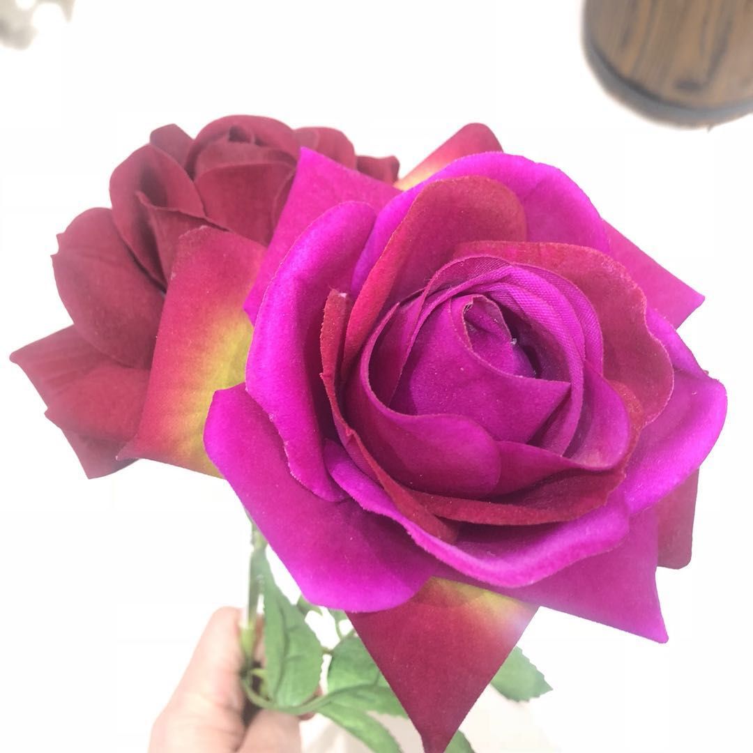 仿真玫瑰花客厅装饰电视柜插花摆设绢花单支塑料假花花束干花摆件细节图