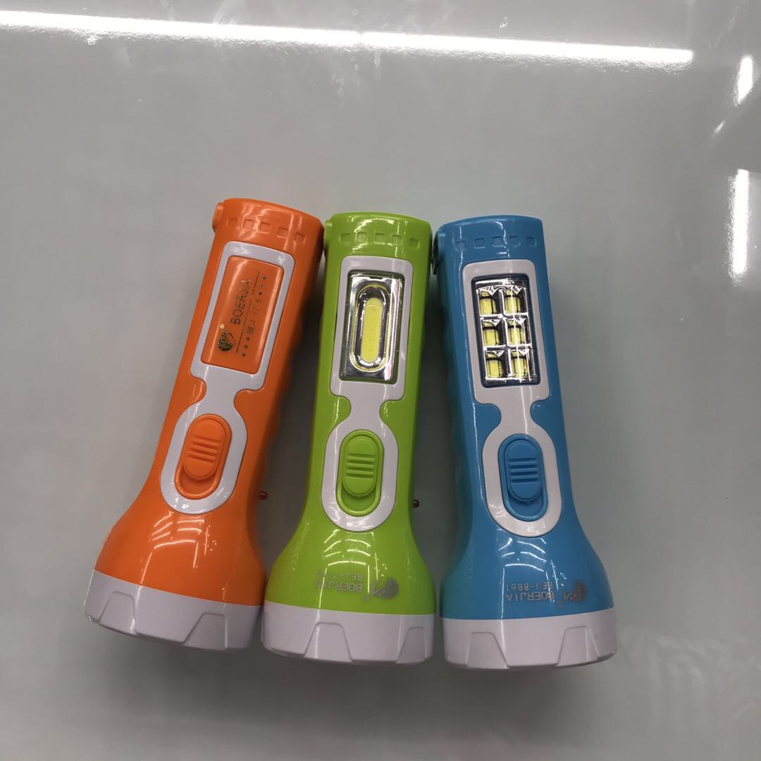 Mini household rechargeable flashlight, high-intensity long-range high-brightness portable outdoor camping flashlight details Picture