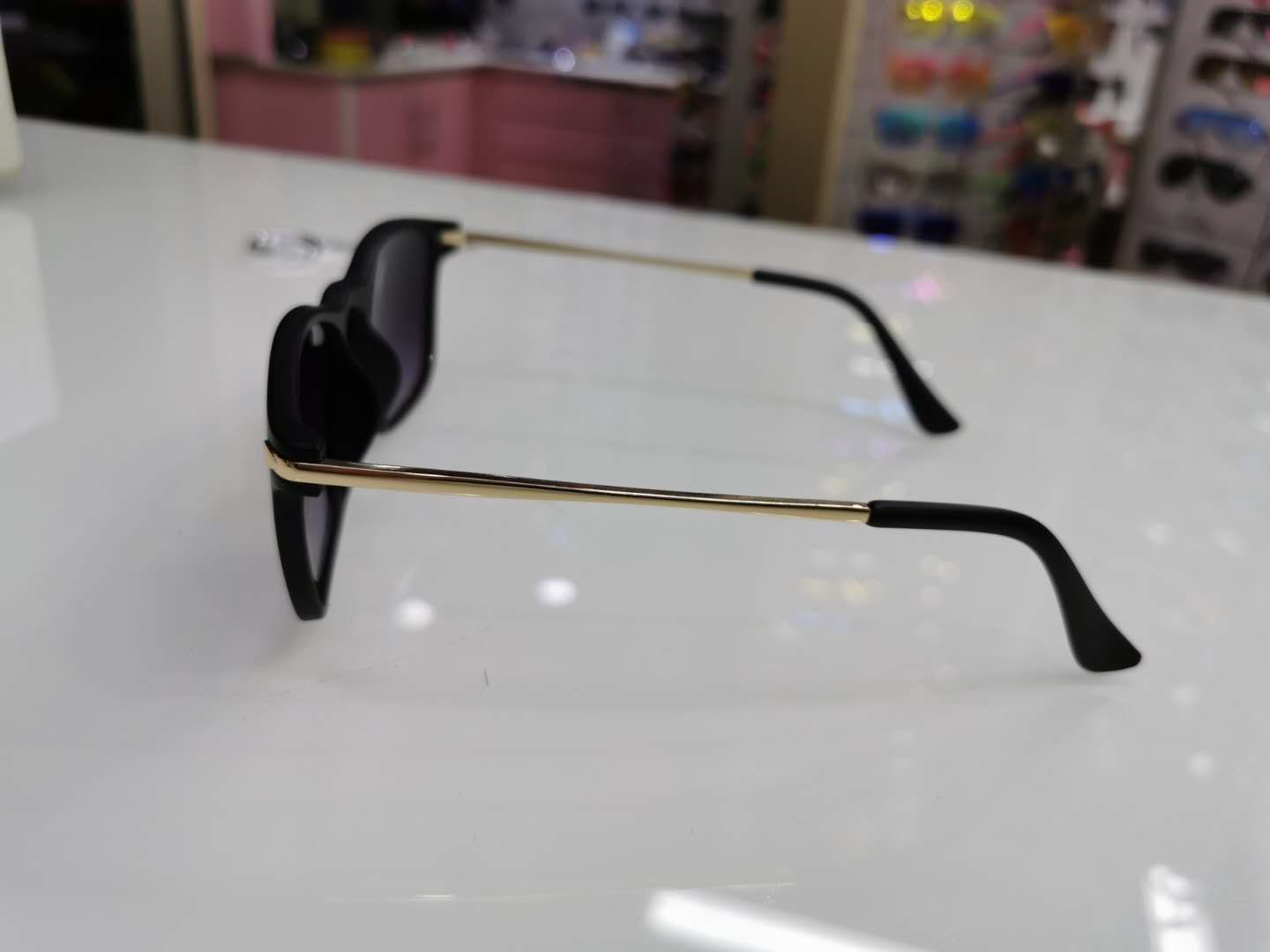 新品时尚方框太阳镜偏光镜韩版网红潮人墨镜金属女款2743细节图