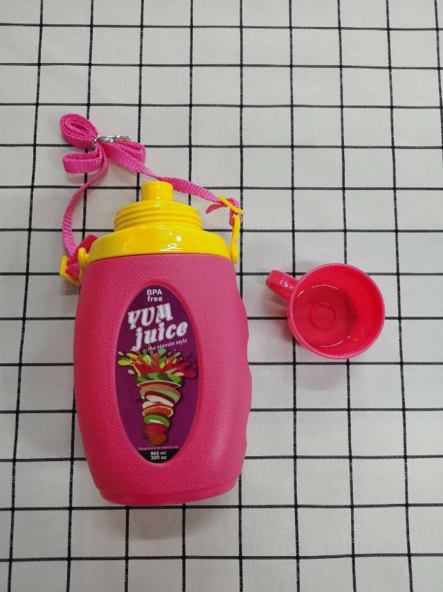 Children's anti-drop creative cups, personalized and trendy water bottles and cups