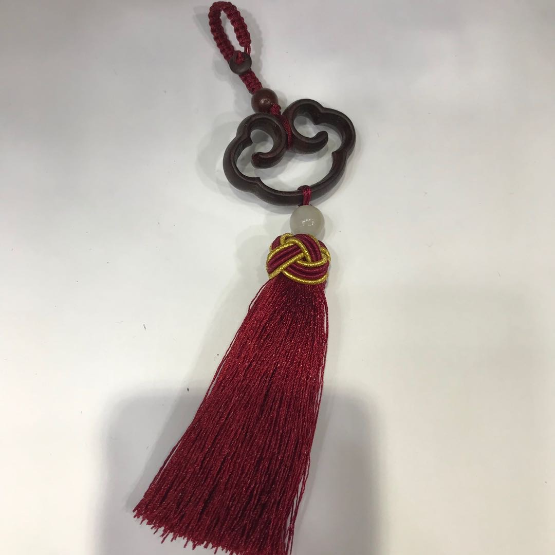 Creative ebony safety lock, car rearview mirror safety charm pendant, high-end men's and women's interior hanging decoration