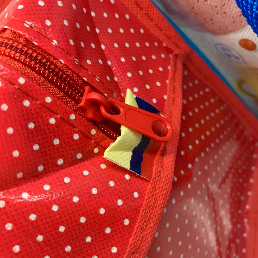 红色小兔子背景图包装袋盒产品图