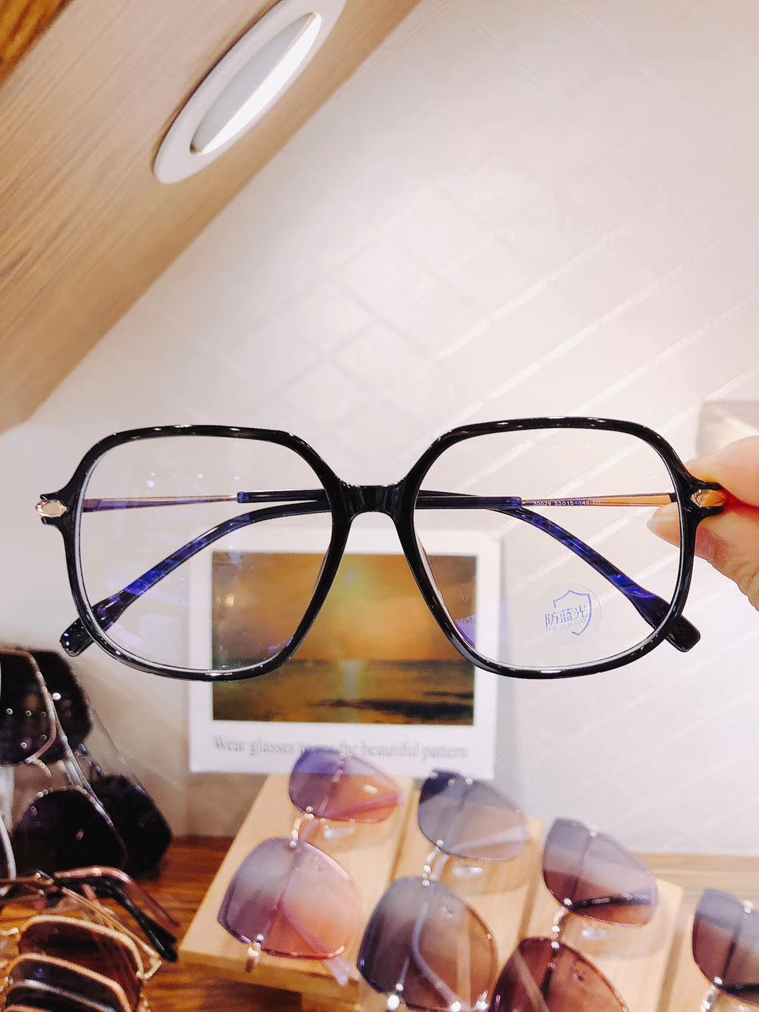 Bare-faced, thick-rimmed, oversized white transparent glasses frame, anti-blue light and eye-protecting black matte green frame for women with round faces details Picture