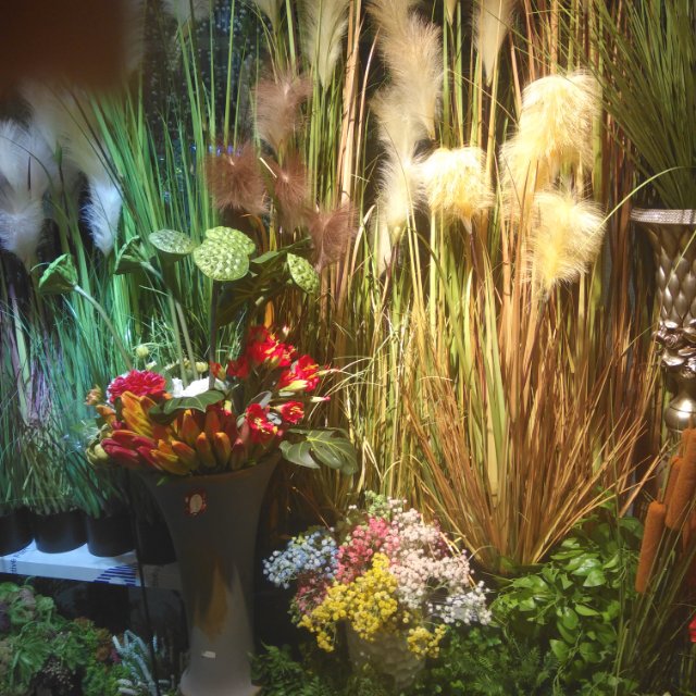 Lin's handicrafts describe pic - 1