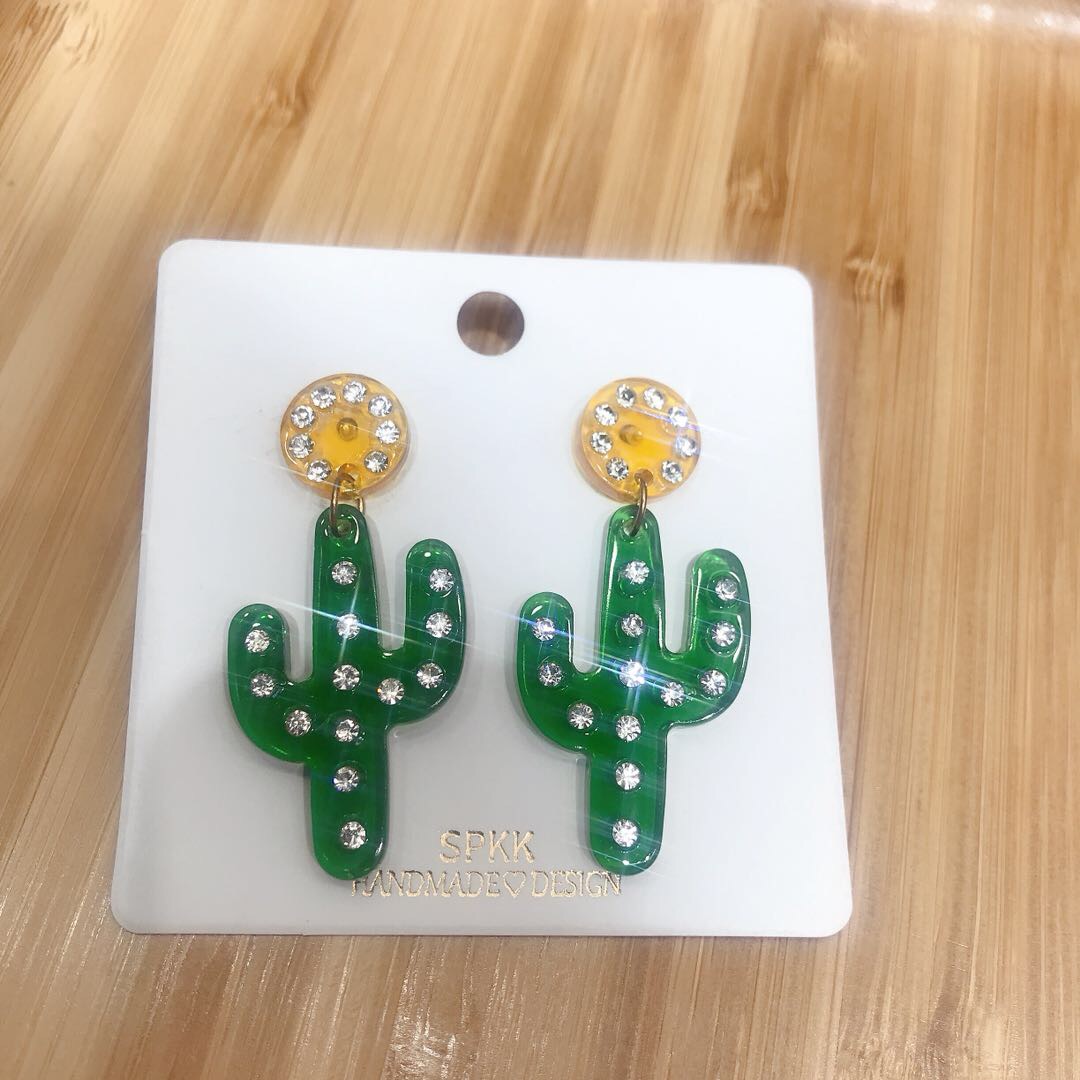Japanese and Korean wind plant cactus ear stud adorns cute girls' ears thumbnail