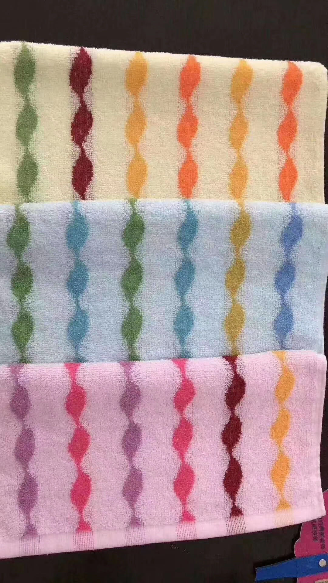 This is a pure cotton facial towel for home use. It is all-cotton, soft, absorbent and does not shed fibers