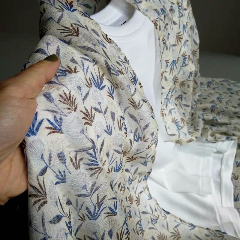 وشاح ذو طابع بيجي طويل مع وشاح كوري details Picture