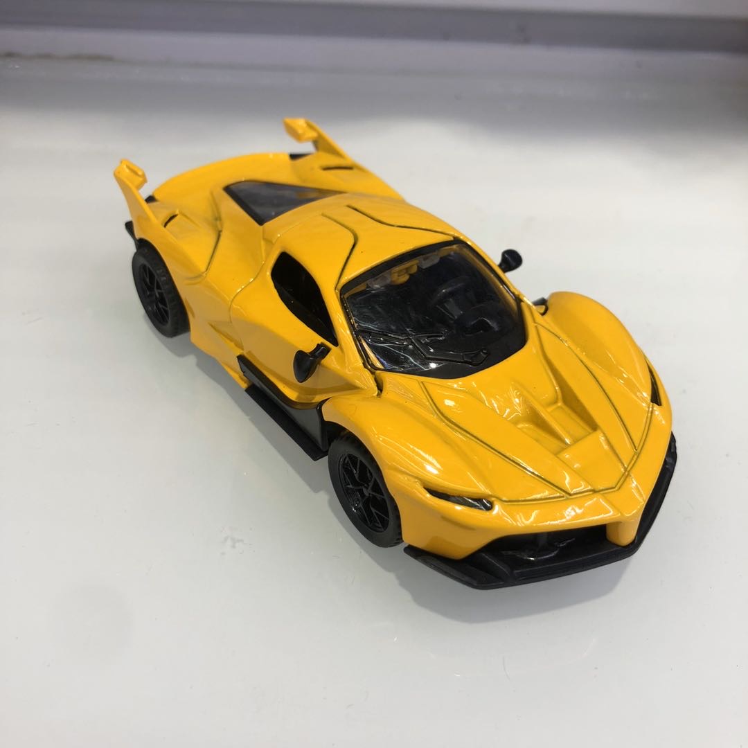السيارات الرياضية ذات السبائك الصفراء Specification image