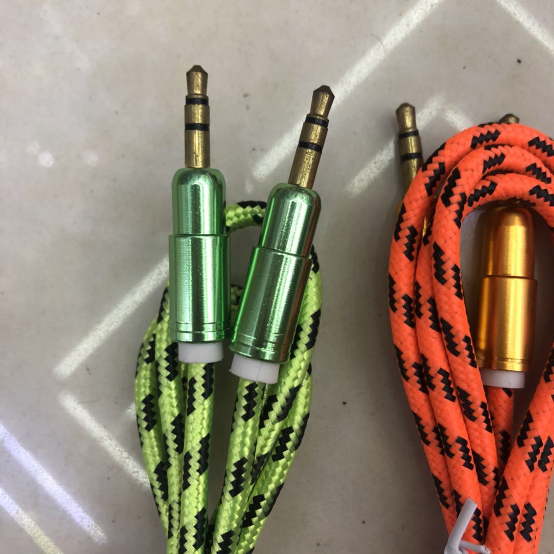 车载aux音频线车用耳机手机连接线汽车音箱音响输出线产品图