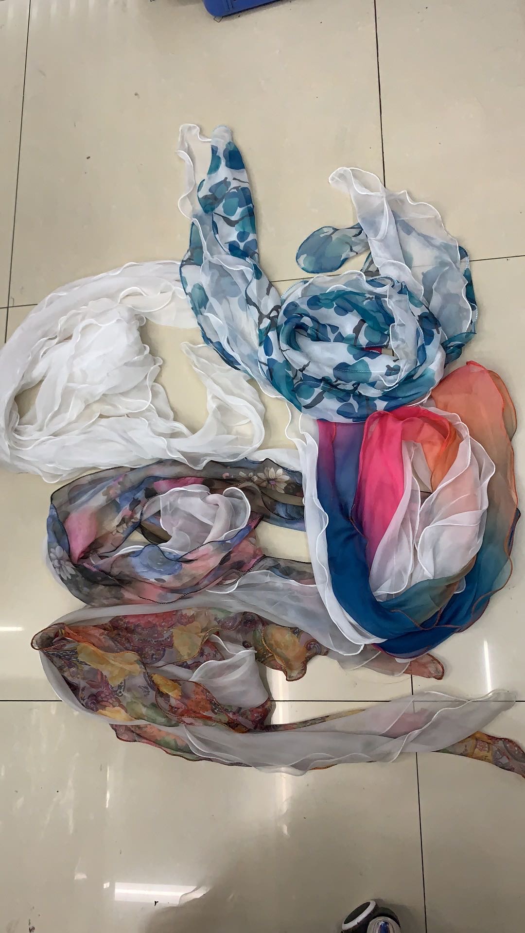 Women's Scarf Everything Explosive Headscarf Floral Silk Scarf Thin Specification drawing