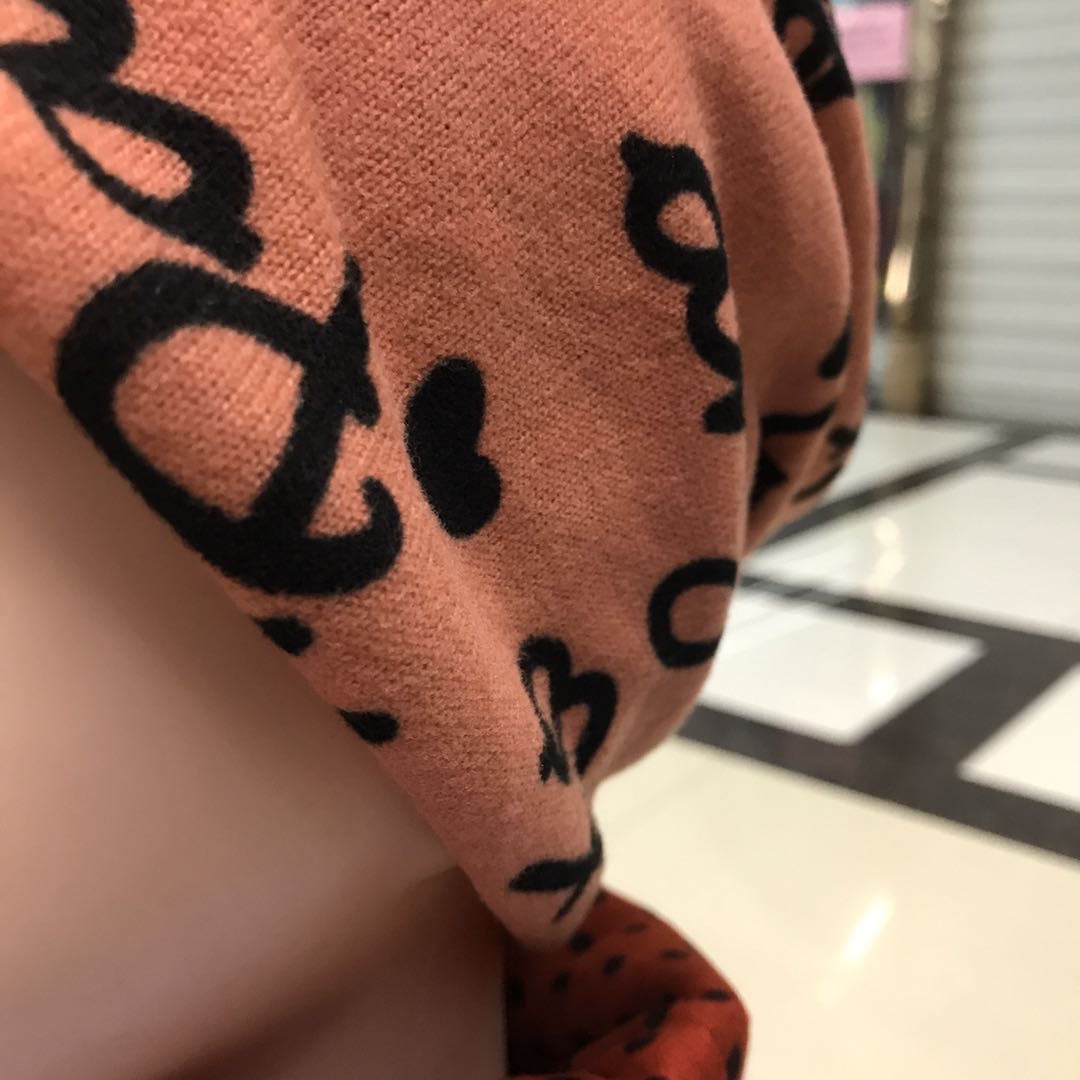 Factory Direct Sales Autumn Winter Europe And The United States Fashion Trend Two-Piece Pink Women's Bib Hat details Picture