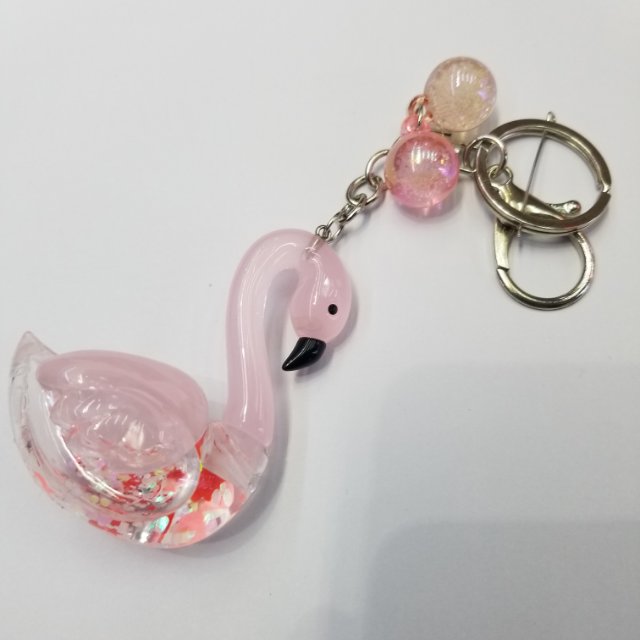 Aizhu jewelry accessories are popular in Japan and South Korea. Pink acrylic material pink swan keychain pendant accessories