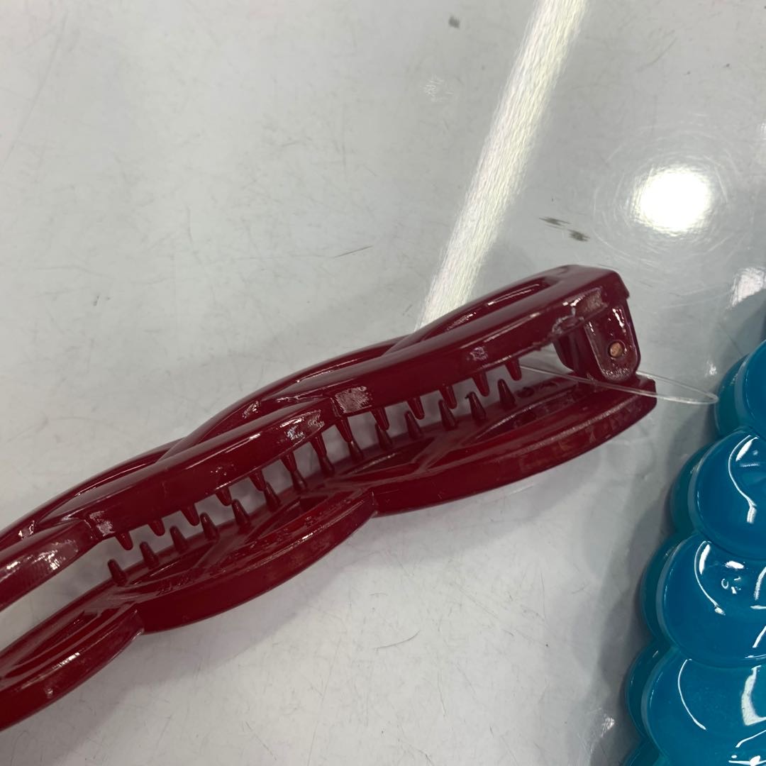 Simple and cute candy-colored banana clips, small vertical hair clips, bath clips and headwear Specification image