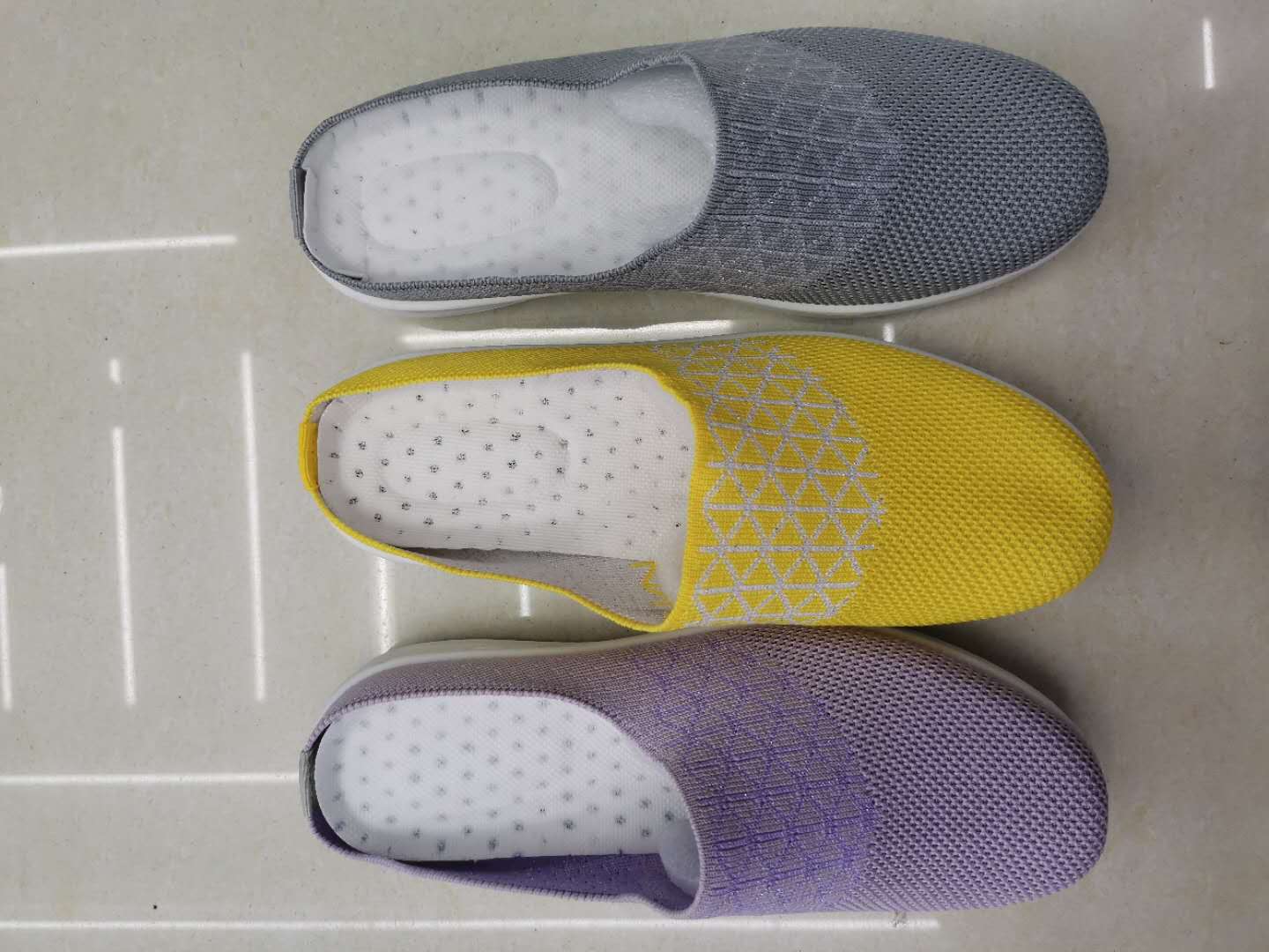 旭辉2020款红色白底PVC外贸无后根女士运动鞋