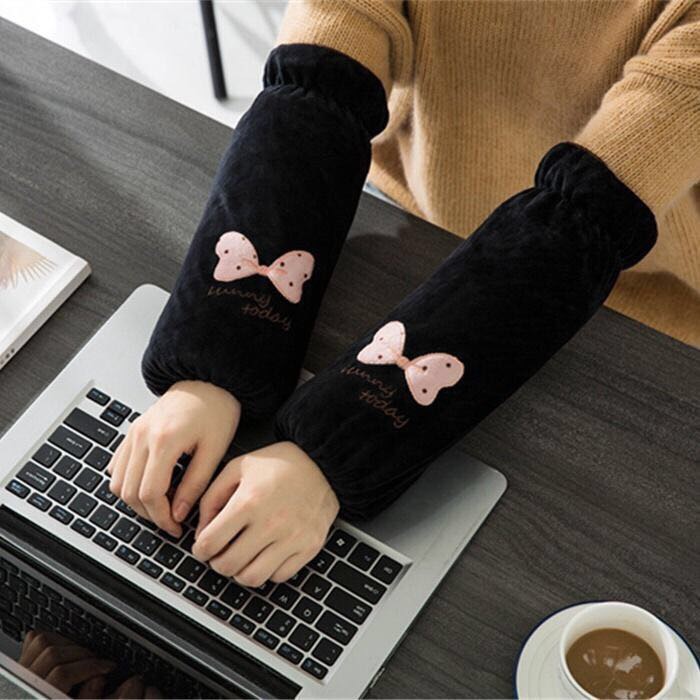 Korean version of the cute sleeve adult male office sleeves students hand sleeves plush autumn winter sleeve bow black thumbnail