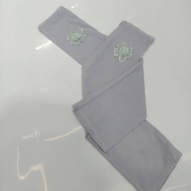 Factory direct sales of seamless outdoor sun protection, ice-feel, silk-cool arm sleeves for summer, UV protection arm sleeves Specification image