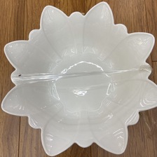 日韩创意纯白陶瓷碗花边酱料碟港式甜品水果蔬菜沙拉碗餐具