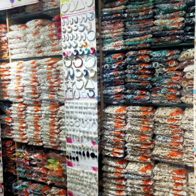 Three-dimensional ornaments describe pic - 2