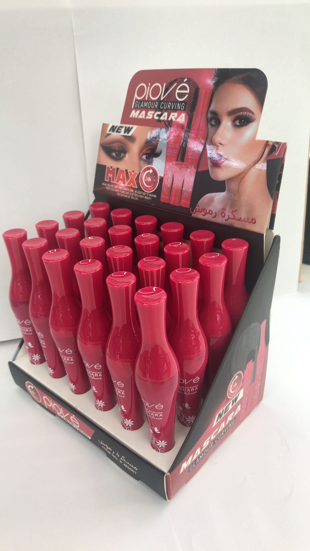 PIOVE mascara, an eye makeup product, is long, thick, long-lasting and curly details Picture