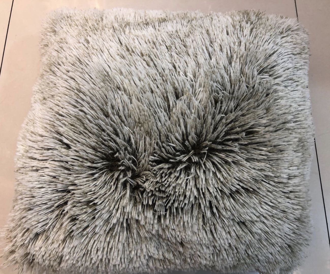 Colorful long-haired household throw pillows, bay window cushions, sofa cushions, nap pillows and living room pillows