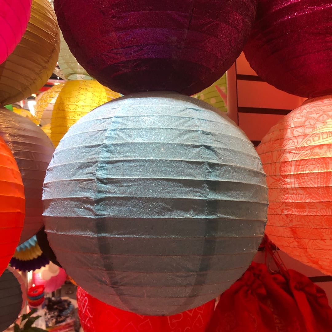 彩色圆形纸灯笼幼儿园吊饰  圣诞亮粉儿童庆典装饰布置