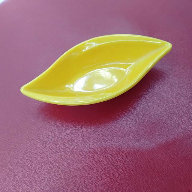 陶瓷小碟子叶子日式餐具醋碟家用酱油调味碟蘸料碟小吃盘子