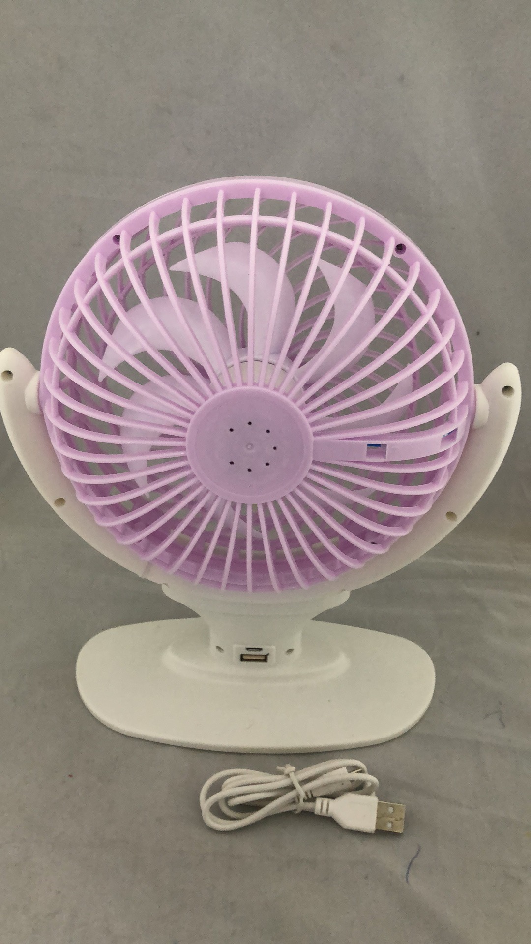 Factory direct sales of desktop fans with rechargeable plastic details Picture