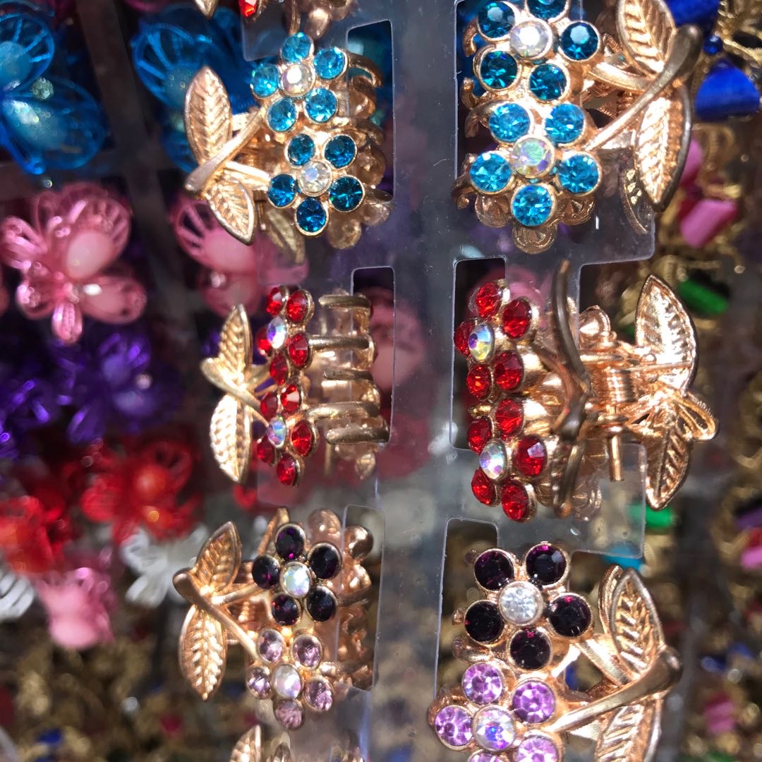 Pinza de pinza de tamaño pequeño alloy rhinestone mini hair grip rhinestone pequeñas flores decoraciones de pelo coreanas pinza de flequilla pinza de pelo de cristal Specification image