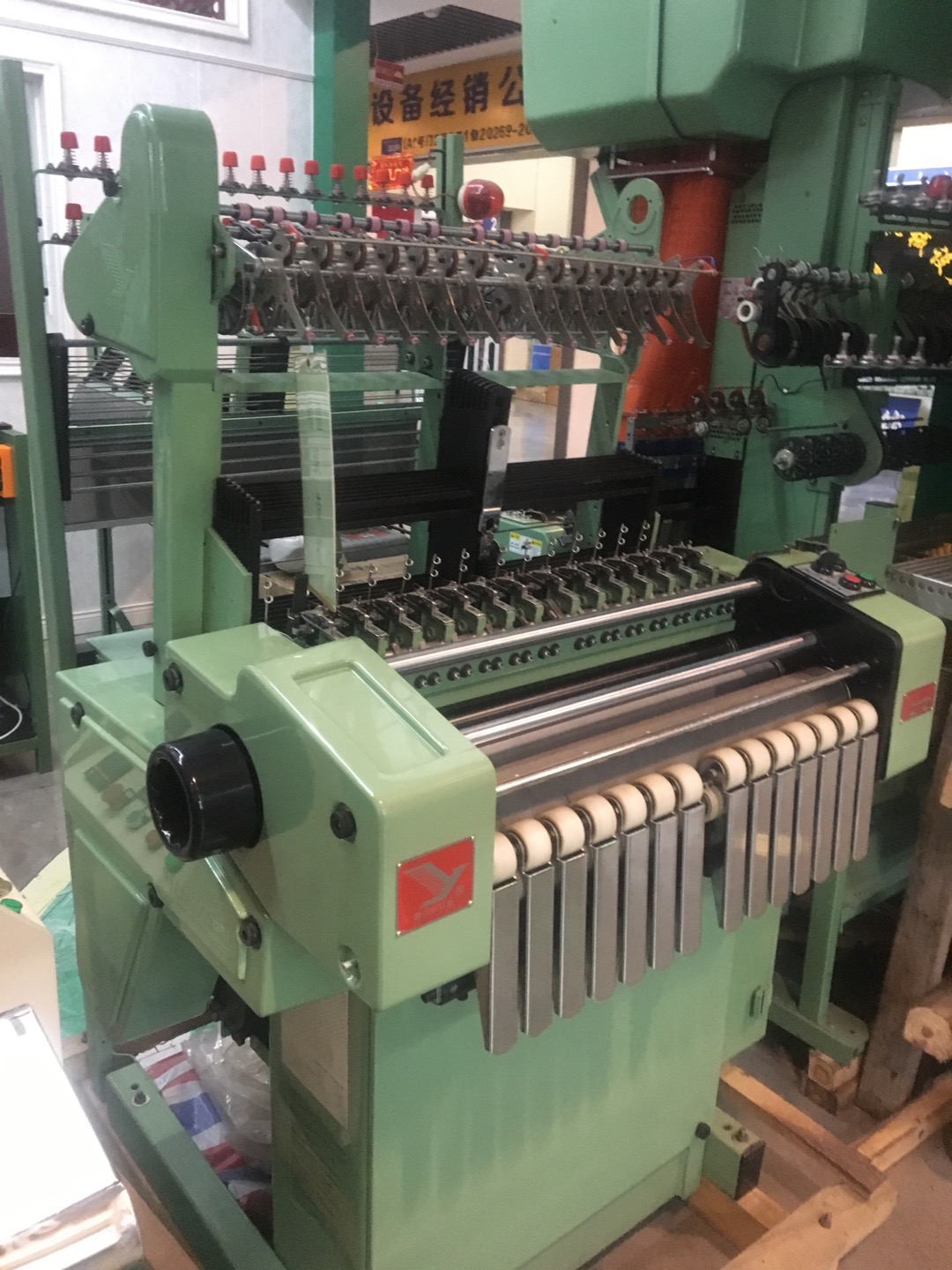 Dilong - Lean Spinning Machine JYF5 14/20 webbing machine, suitable for clothing accessory belts, elastic belts, PP belts, straw mat edge belts, etc.! 380V/1.5KW, net weight 600KG, rotational speed 800-1100/ minute, floor area 2600*1130*2100MM. details Picture