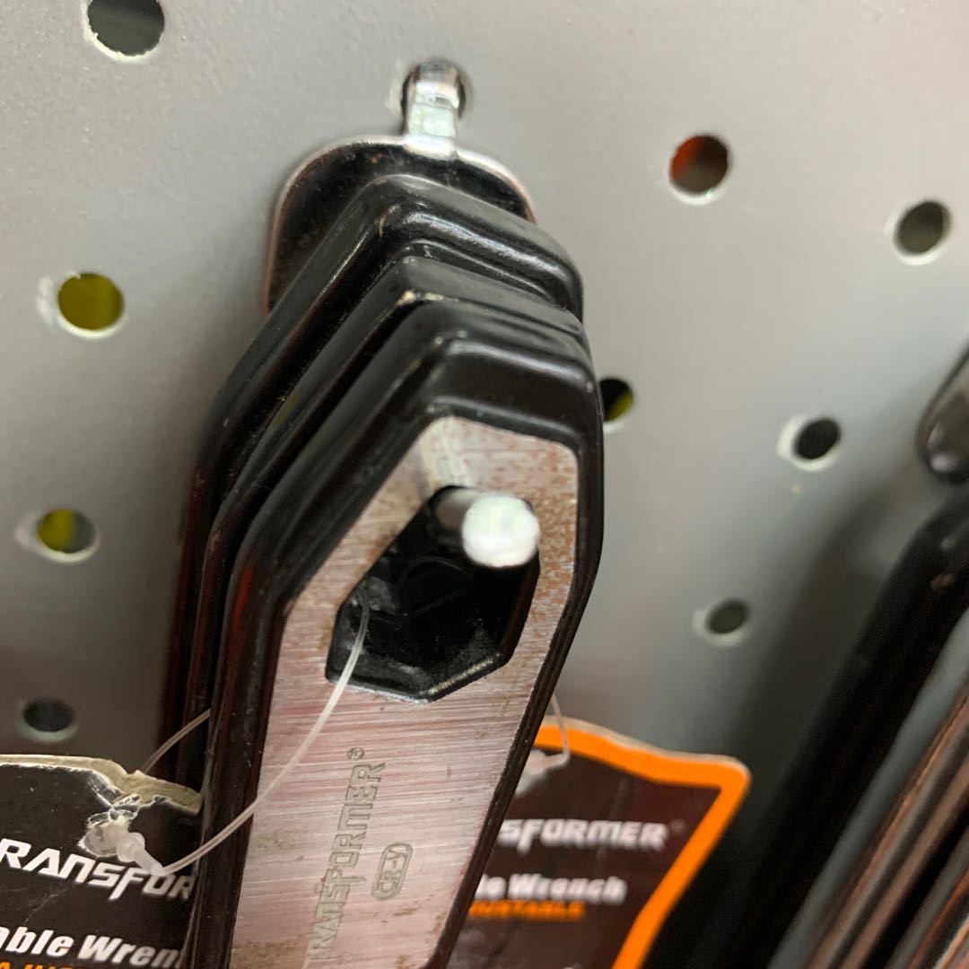 金鹏世达同款全黑多功能扳手万能活口扳手产品图