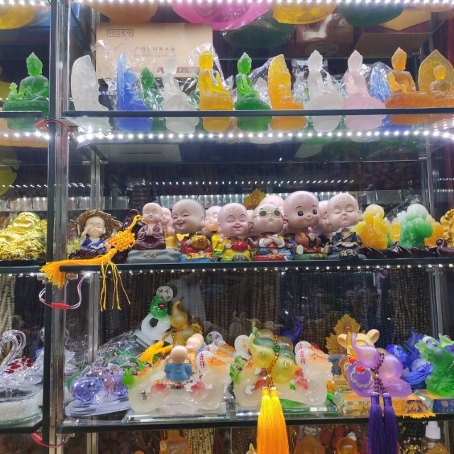 Binghua Tourist Religious handicrafts describe pic - 1