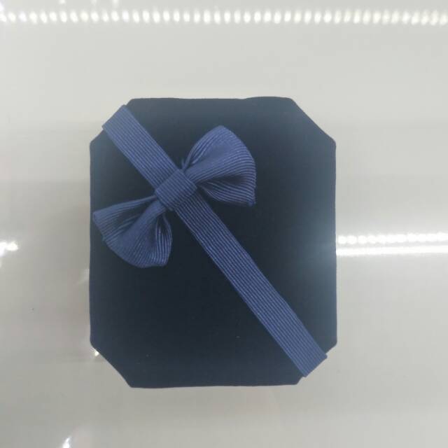 Creative gift Box Gift box Birthday gift wrapping thumbnail
