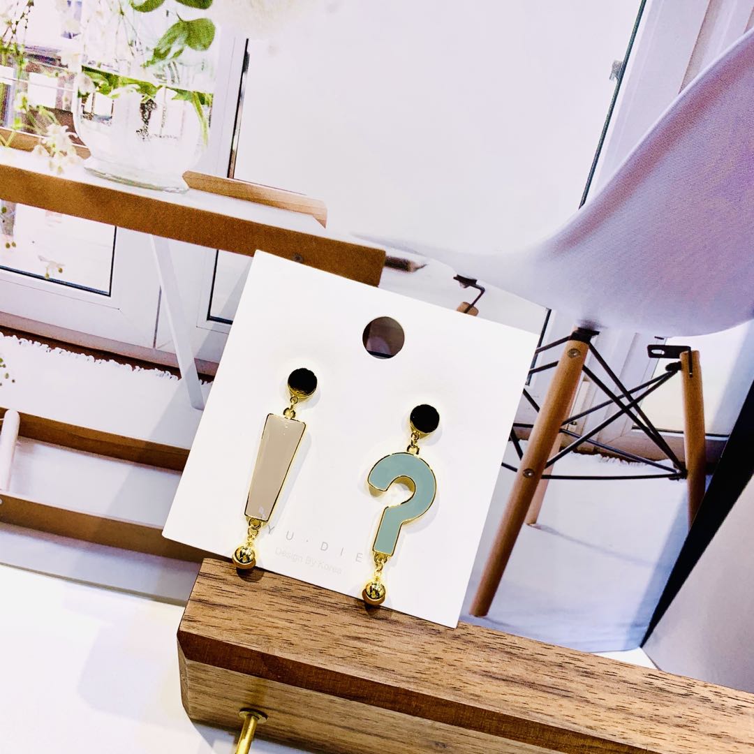 Candy color punctuation anti-allergy silver needle fashion temperament web celebrity color protection anti-allergy earring female thumbnail