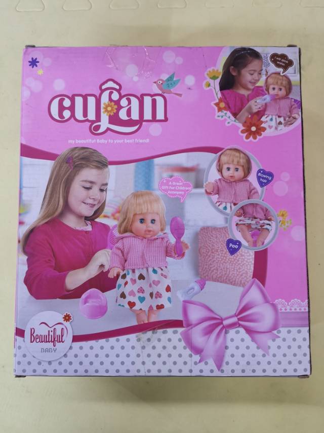 كما ارتدى شقراء ثياب من قبل سلسلته الباليه بابي وحزمة من الملصقات details Picture