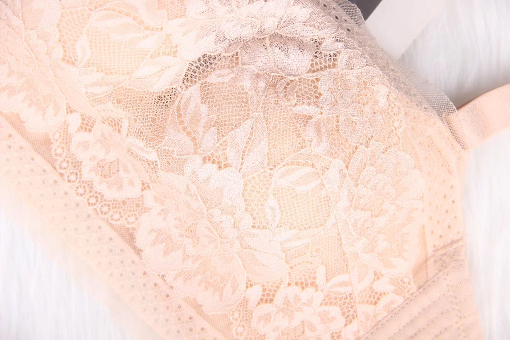 Jieshi Bin Thick Wrap Chest, Sexy Lace Lace, Adjust The Secondary Milk, Anti-Sag details Picture