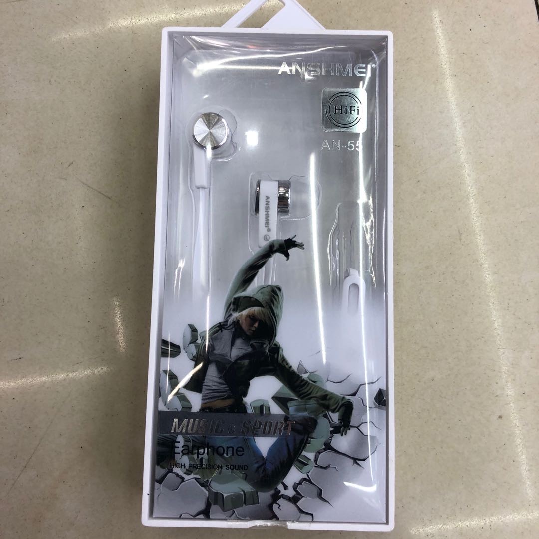 带电青年入耳式耳机立体金属造型有线软头塞硅胶