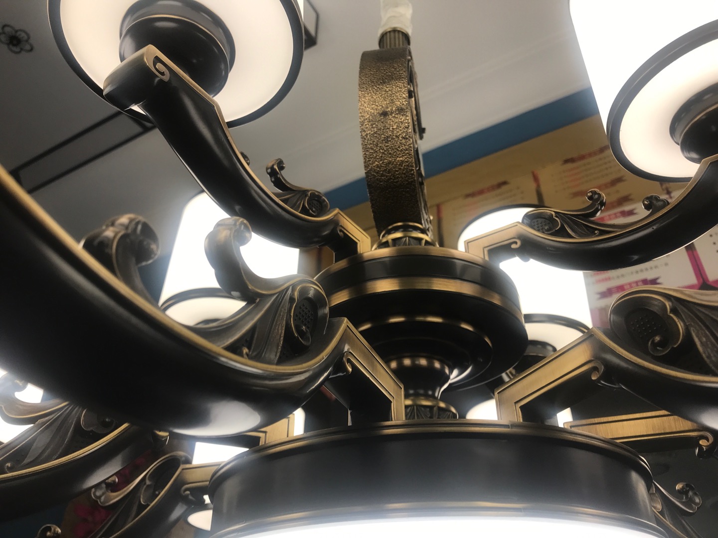 The new Chinese-style zinc alloy jade Orchid Hollow Valley series chandelier under Dingju Lighting of the National trend series Specification image