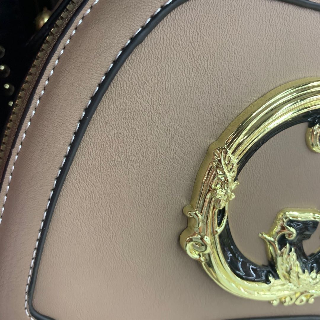 高档PU皮女士新款多功能化妆包产品图