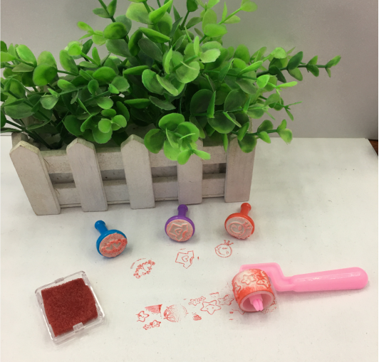 Children's Cartoon Roller Seal Set Specification drawing