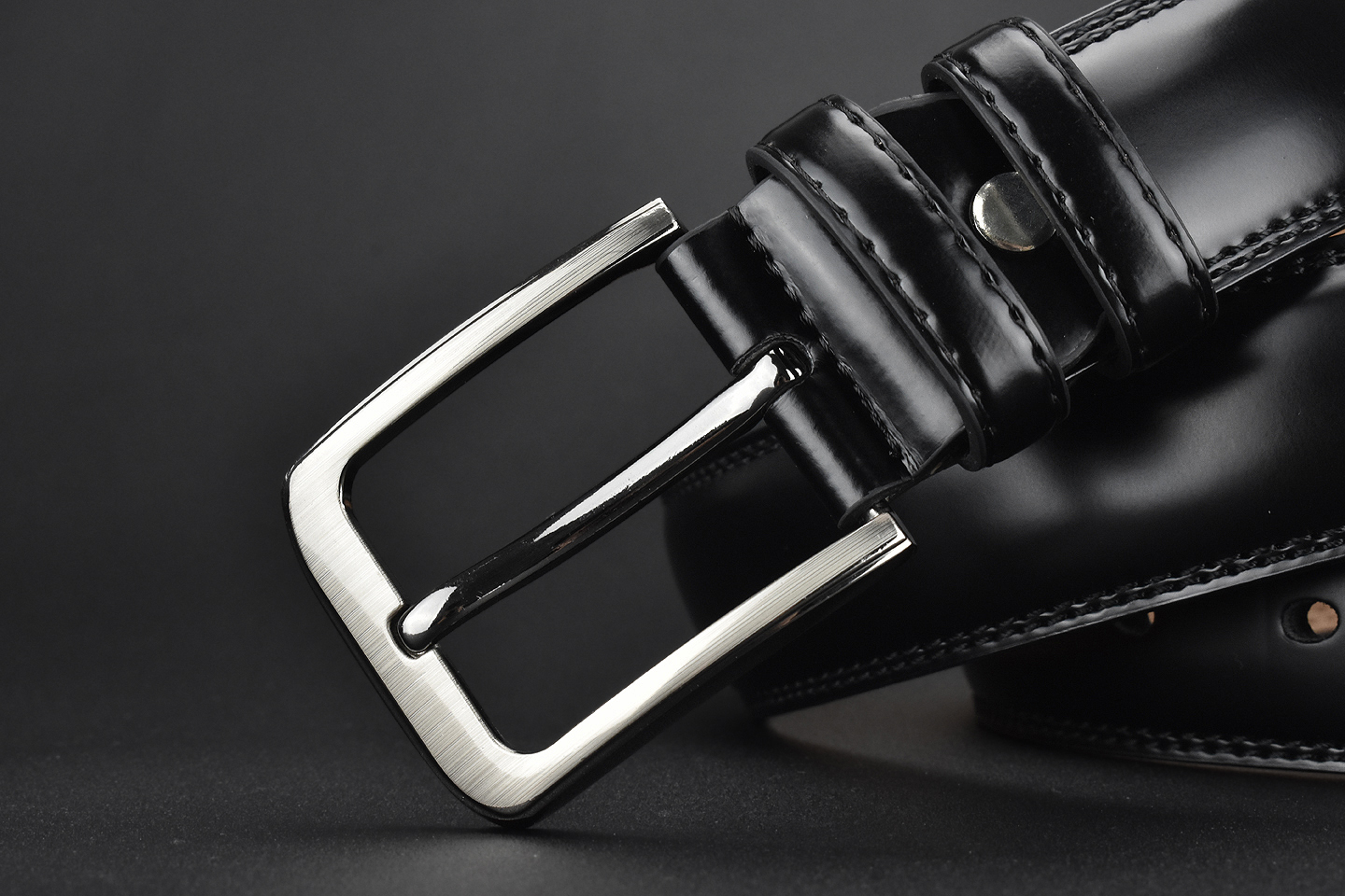High-Quality Durable Mens Fashion Belts For Casual Business Wear