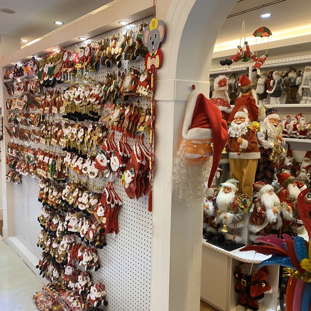 Yiwu Fuye Christmas Toys Store describe pic - 1