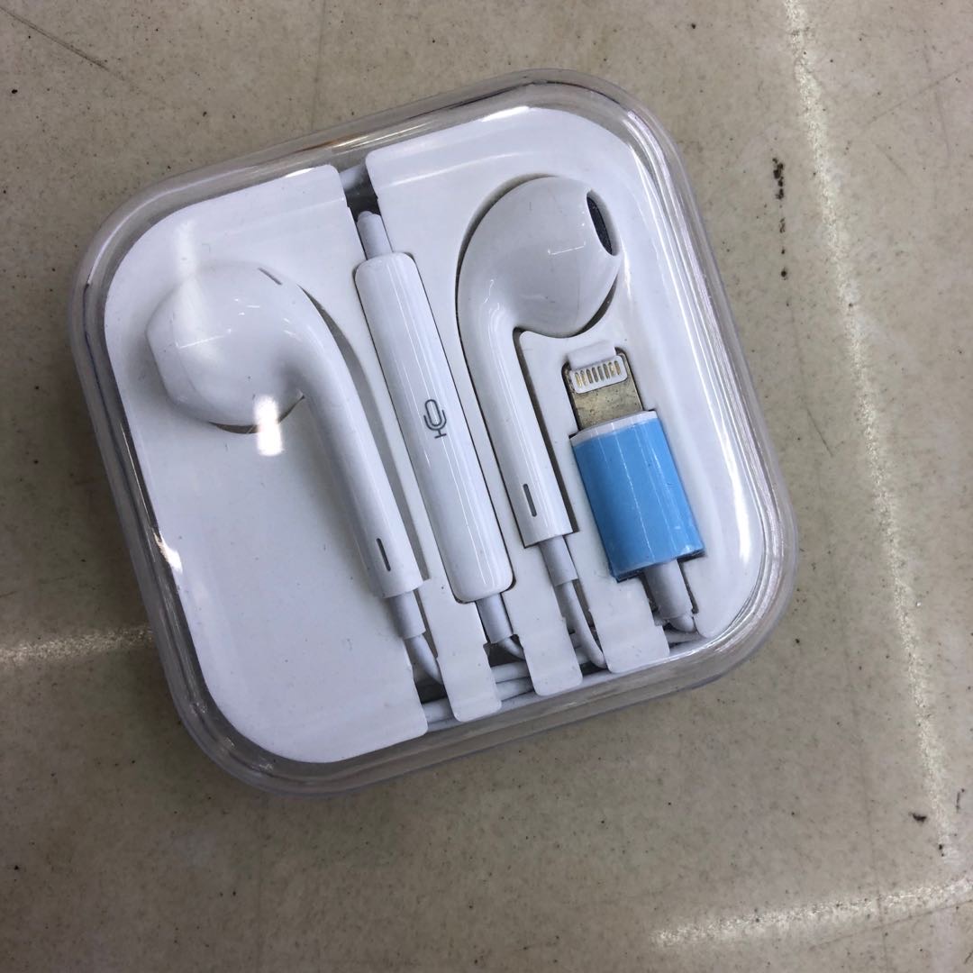 适用iPhoneX XR XSMAX 7 8plus蓝牙版耳机弹窗连接强兼容线控耳机