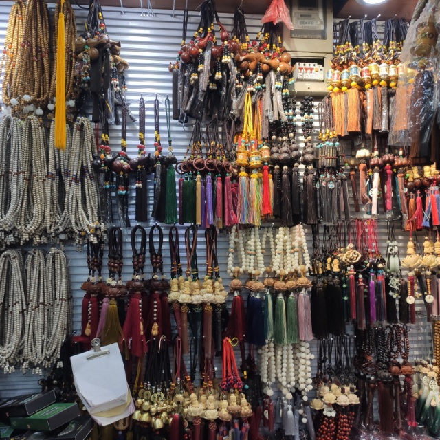 Zhiwen Tourist Religious Handicrafts Factory describe pic - 2