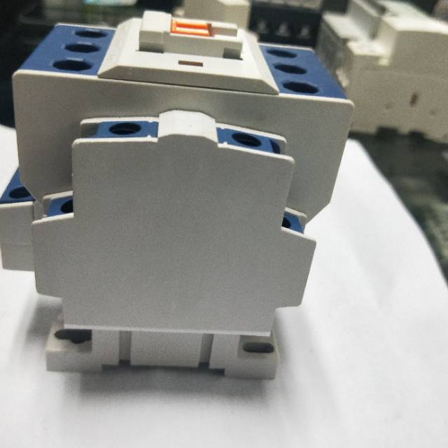 断路器/施耐德HVX/安德利/扇业/NXB-63产品图