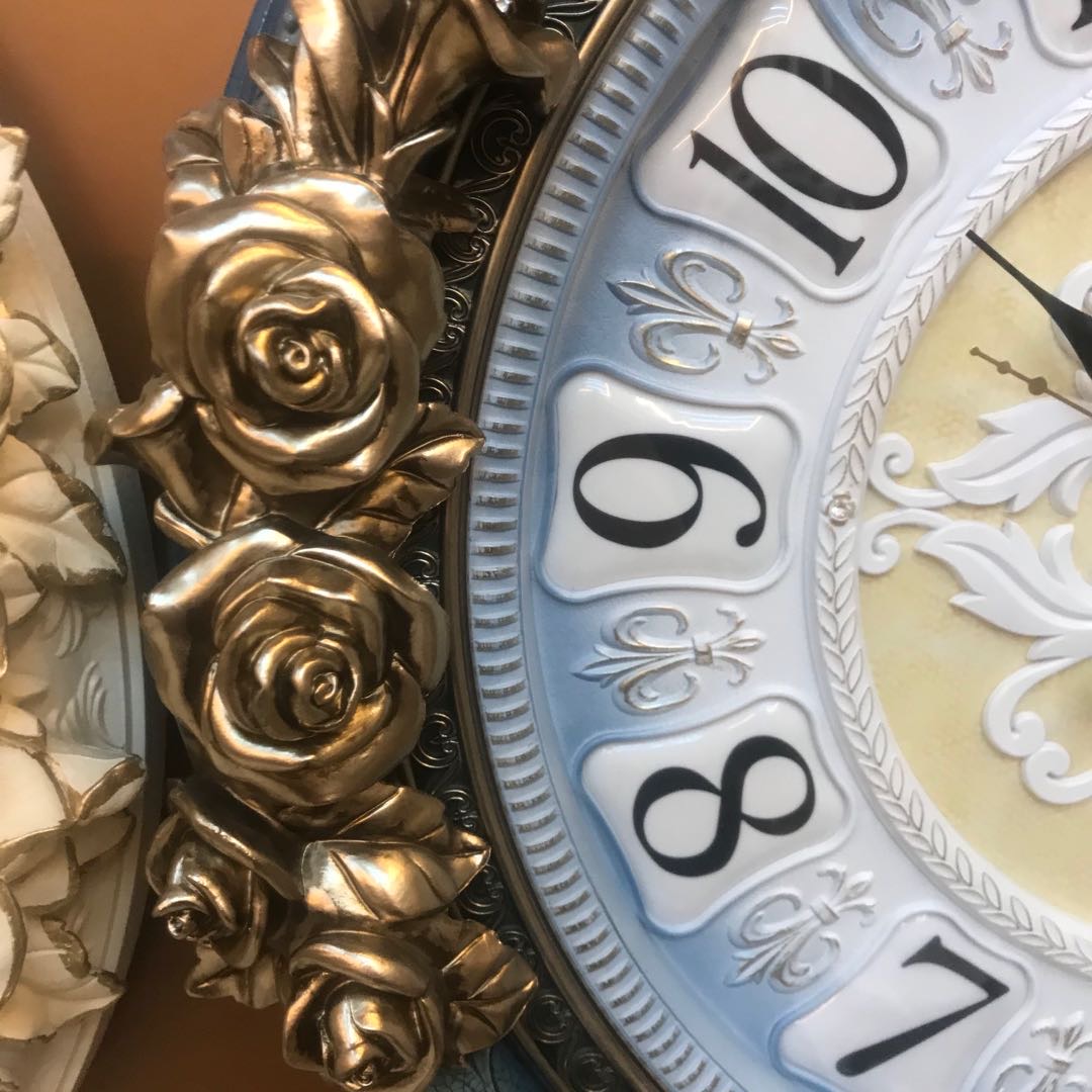 European-style wall clock, living room silent clock, wall modern clock, country personality decoration, simple and creative quartz clock Specification image